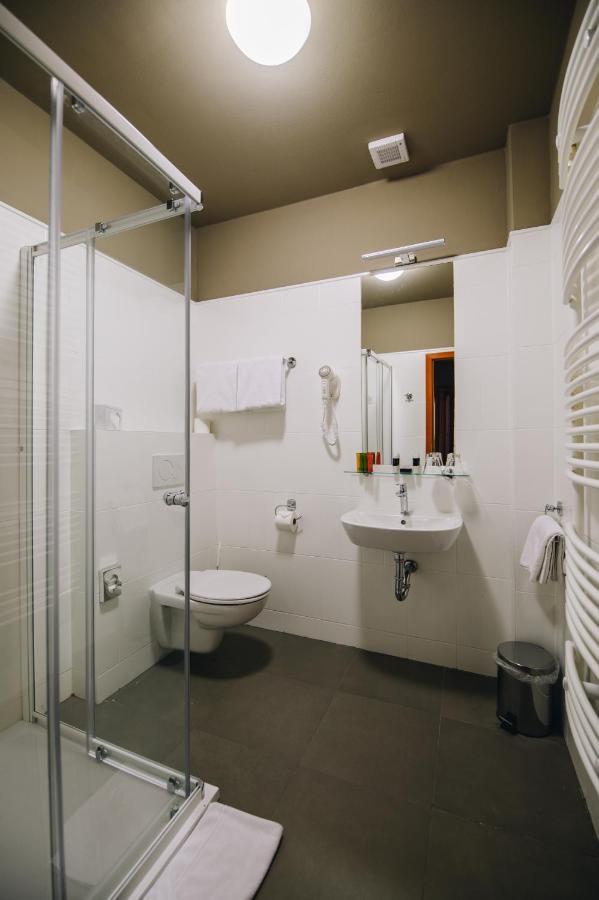 Kounicky Dvur Hotel Dolni Kounice Exterior photo